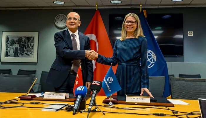 İstanbul Kuzey Raylı Geçişi İçin Tarihi İmza